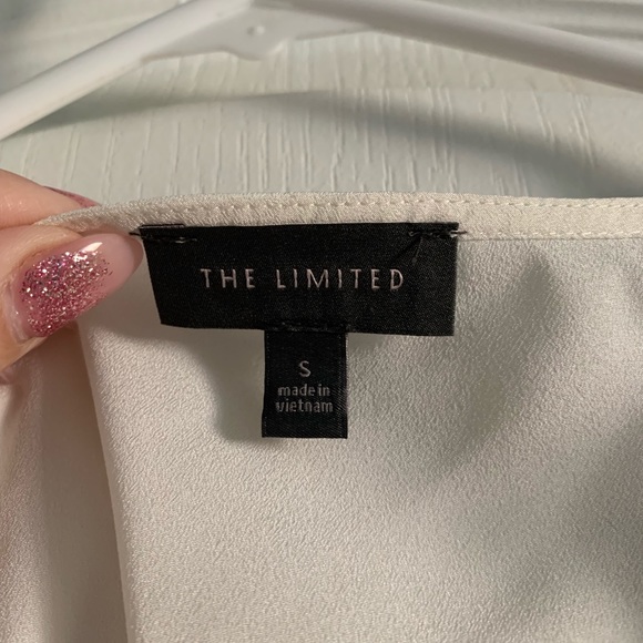 The Limited Ruffle Blouse NWT {Sz. Small} - Picture 2 of 4